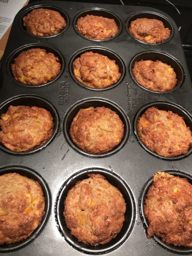 Deftige Schinken-Mais-Muffins aus Vollkorn-Mehl leicht selbstgemacht